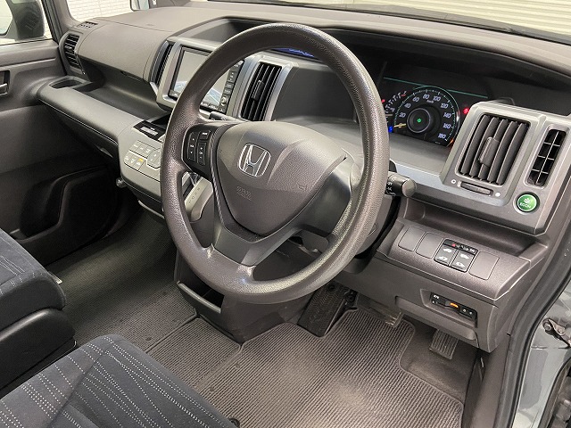 2009 Honda Step WGN | Autorec Enterprise, Ltd.